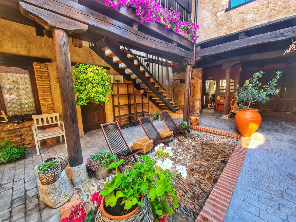 El Encanto Hostel
